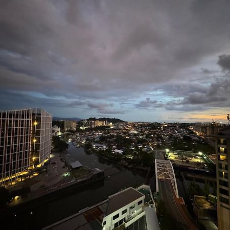 Riverside Opulent Nights At Sky Hotel โกตาคินาบาลู ภายนอก รูปภาพ