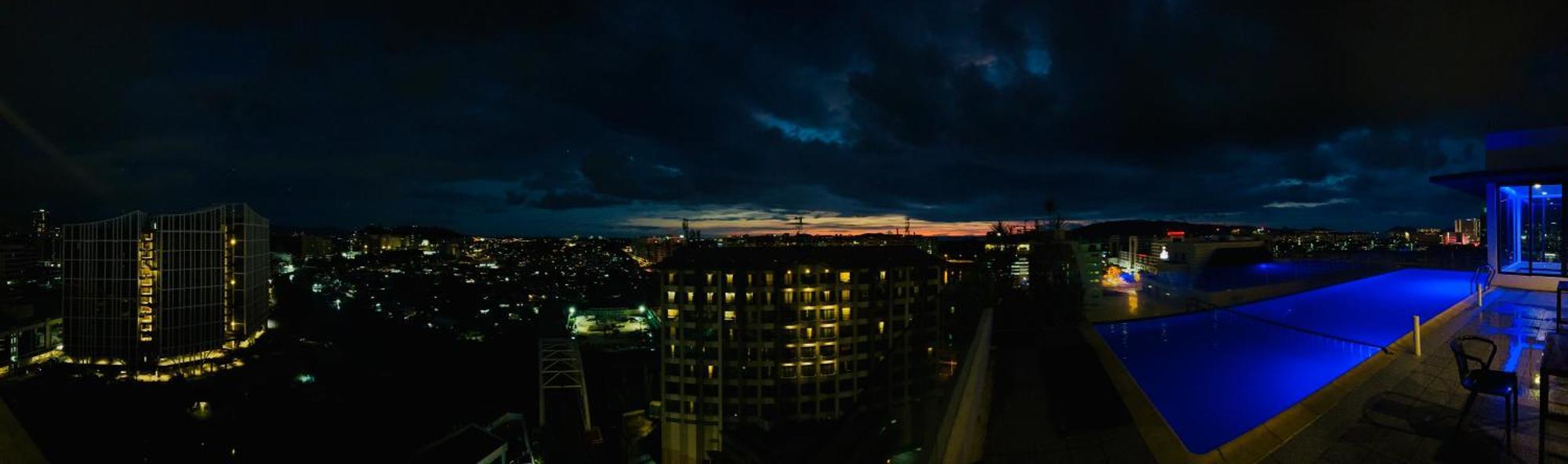 Riverside Opulent Nights At Sky Hotel โกตาคินาบาลู ภายนอก รูปภาพ