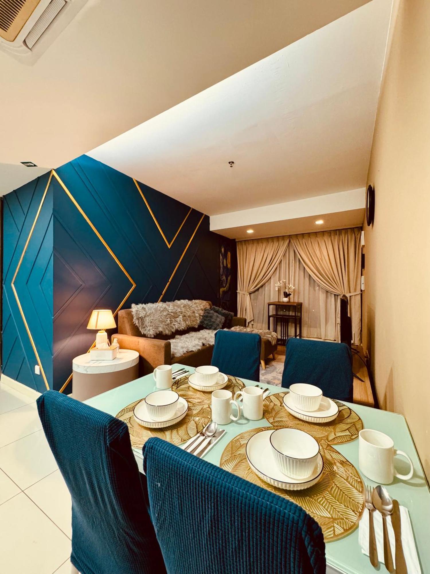Riverside Opulent Nights At Sky Hotel โกตาคินาบาลู ภายนอก รูปภาพ